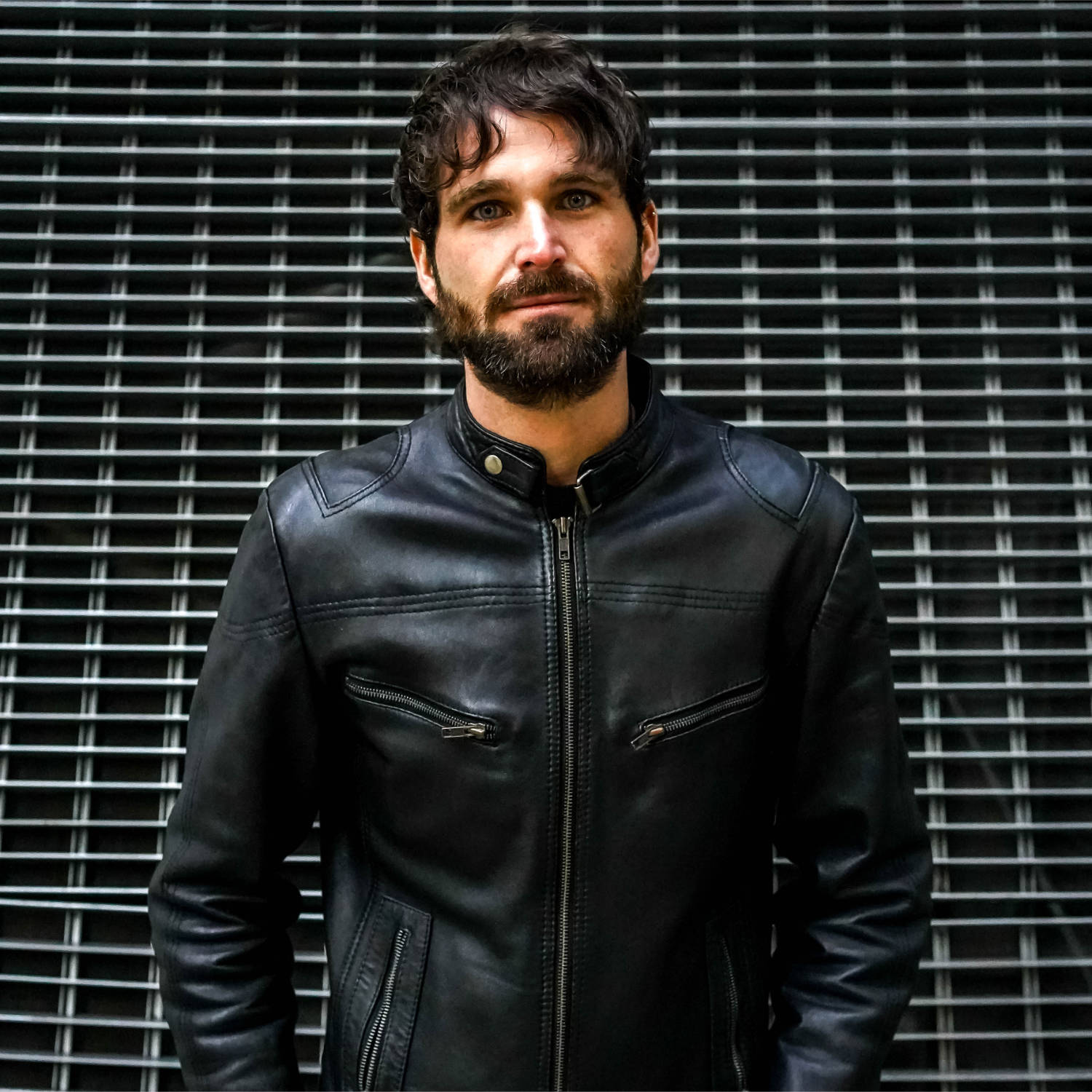 PETRU-KSS-Kolibri-Live-Part-6-Artist-Photo-OMEN-Mood-Square_01_COL-Web